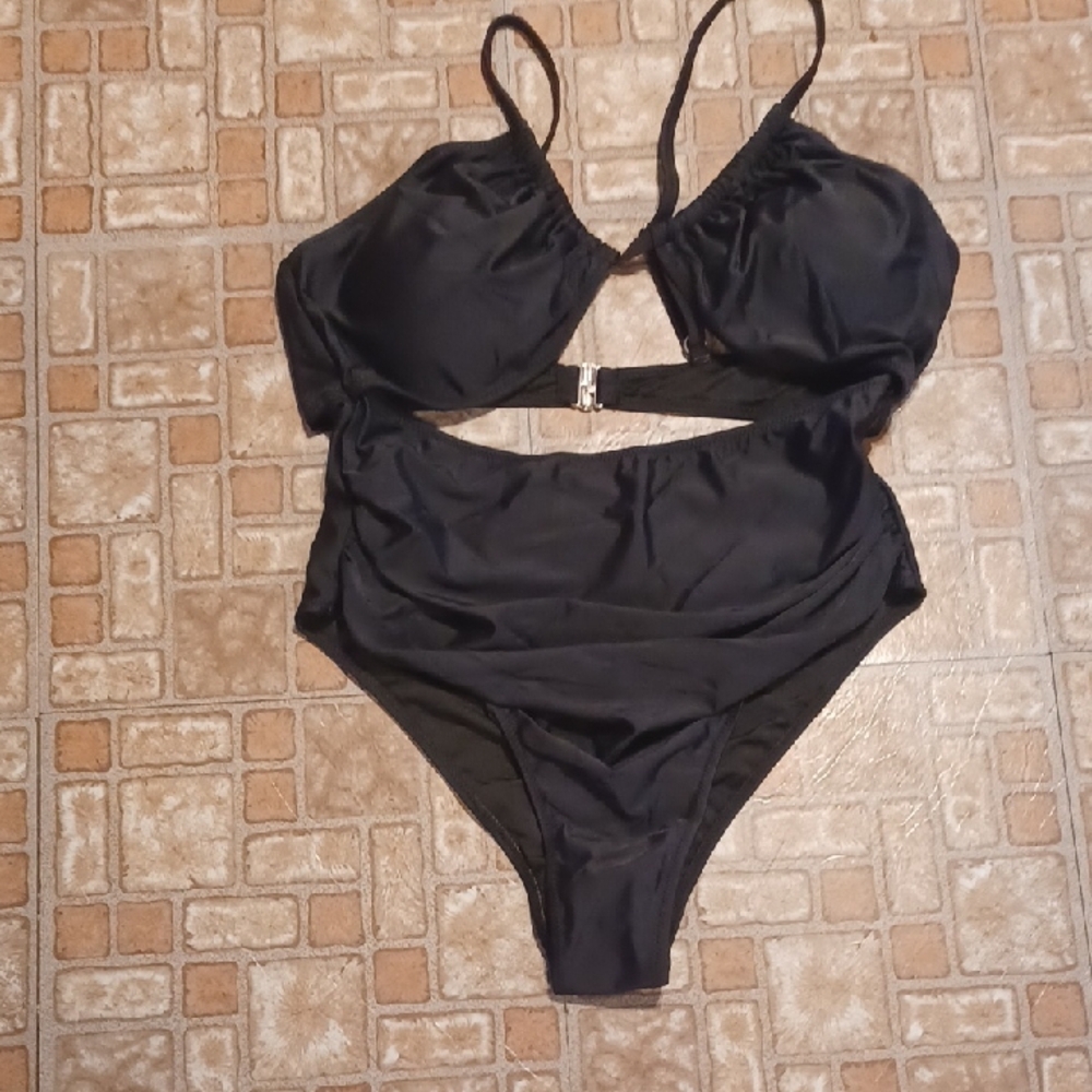 Elegant Black One-Piece Swimsuit Size Xlarge BMJL